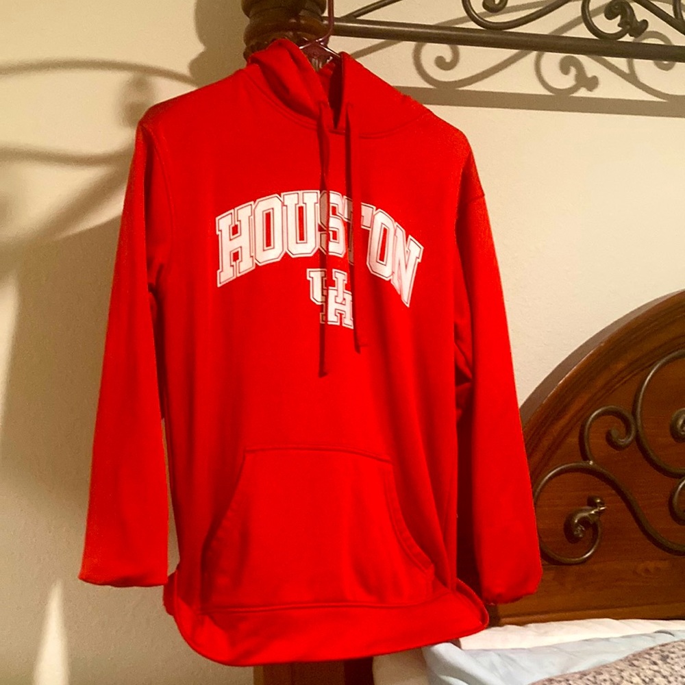 men’s UOH hoodie ! worn once good condition